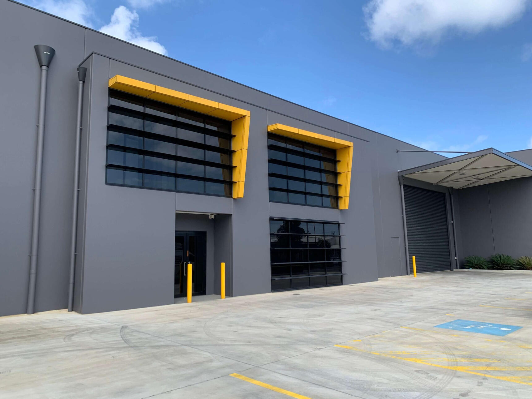 The bigger the better (Commercial)